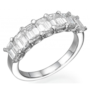 18k White Gold Prong Set Emerald Cut Diamond Fashion Wedding Band (3.25 Ct., F Color, VVS1 Clarity)