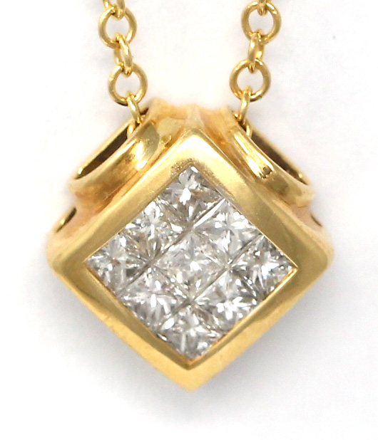 18k Yellow Gold Princess Cut Invisible Set Square Diamond Pendant
