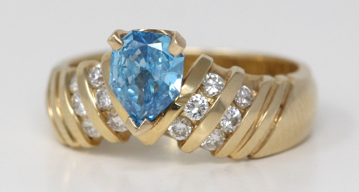 18k Yellow Gold Pear & Round Bar Set Diamond Engagement Ring 