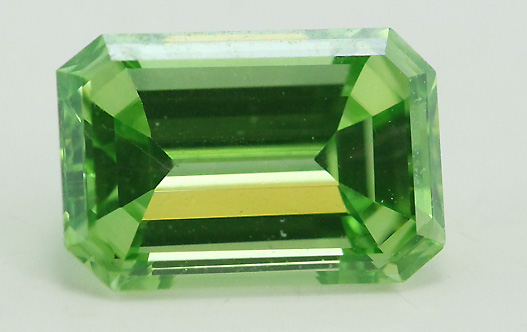 Emerald Cut Loose Diamond (0.89 Carat, Green Irradiated, VVS2, IGL)