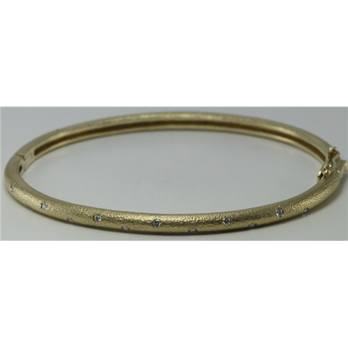14k Yellow Gold Round Bezel matt hammered finish dome Shape diamond hinged bracelet(0.18ct, H, SI2-SI3)